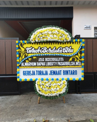 Papan Bunga Duka di Ulak Lebar