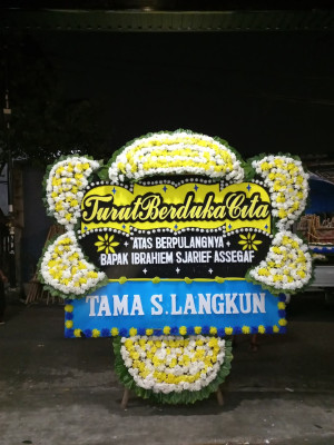 Papan Bunga Duka di Ulak Lebar