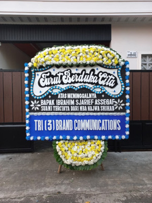 Papan Bunga Duka di Ulak Lebar